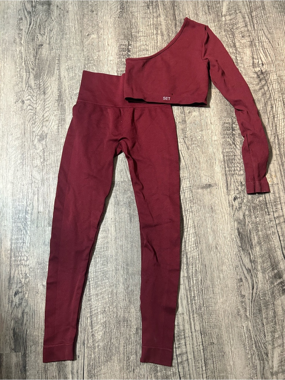 SET Active Burgundy One-Shoulder Legging Set